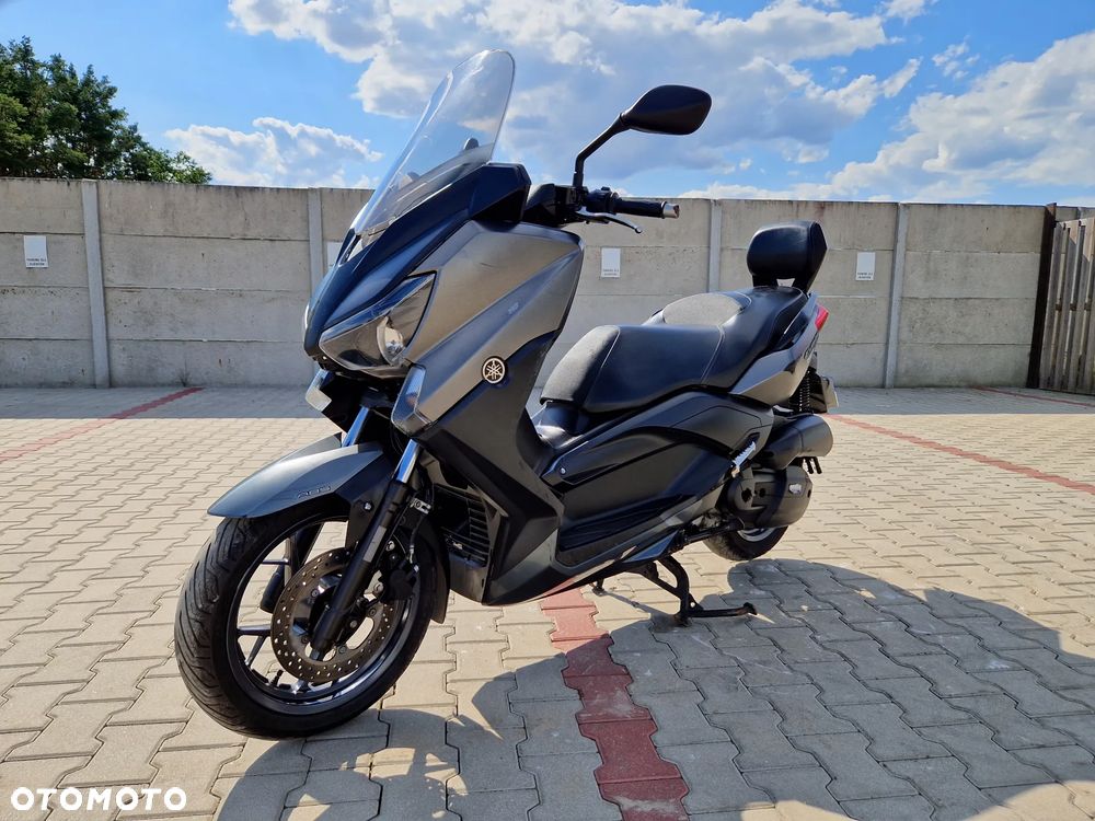 Yamaha X-max - 12