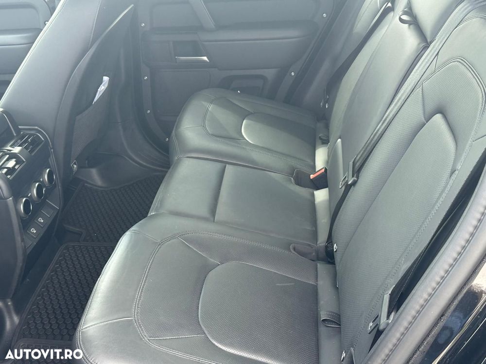 Land Rover Defender - 10