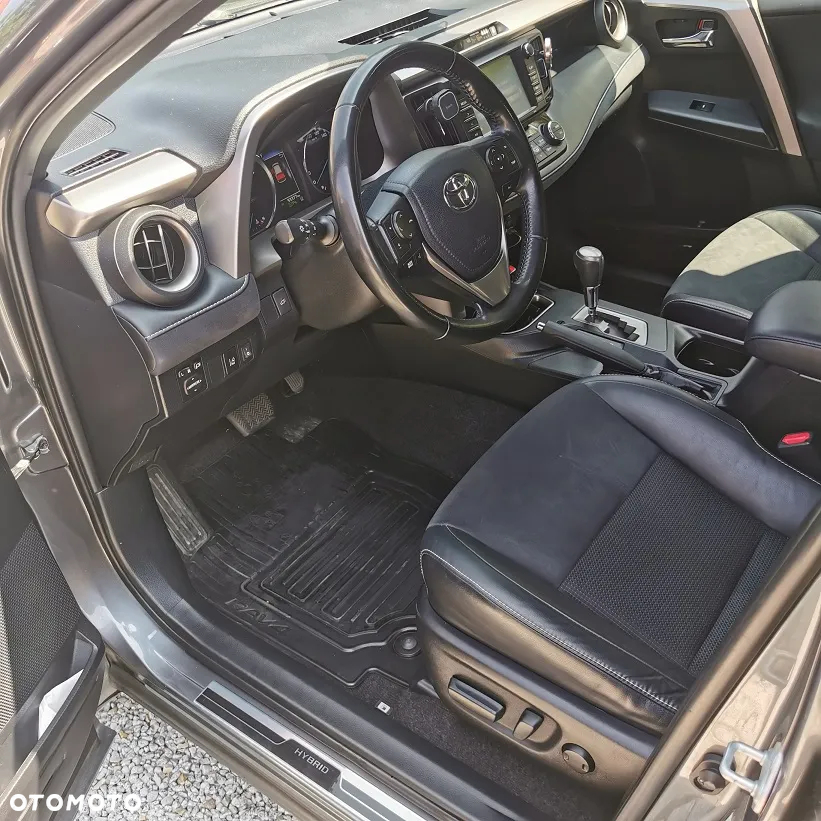 Toyota RAV4 - 20