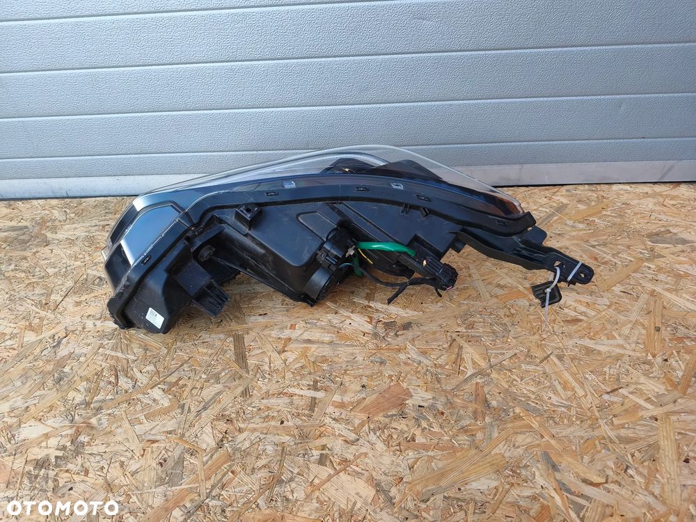 LAMPA PRZÓD PRZEDNIA PRAWA 26010 5SH0A NISSAN LEAF II - 4