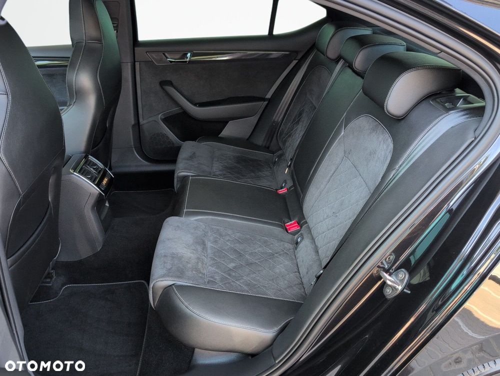 Skoda Superb 2.0 TSI 4x4 Sportline DSG - 12
