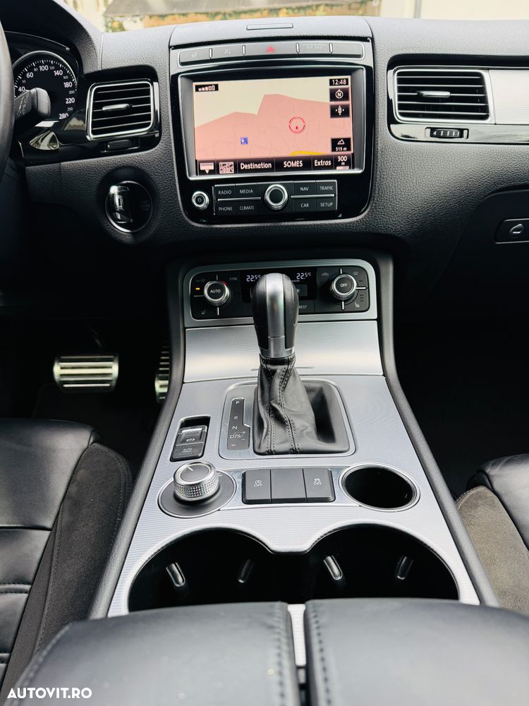 Volkswagen Touareg - 6