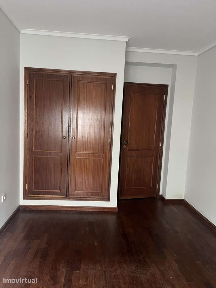 Arrendo quarto a estudante em apartamento de rapazes. - Grande imagem: 3/3