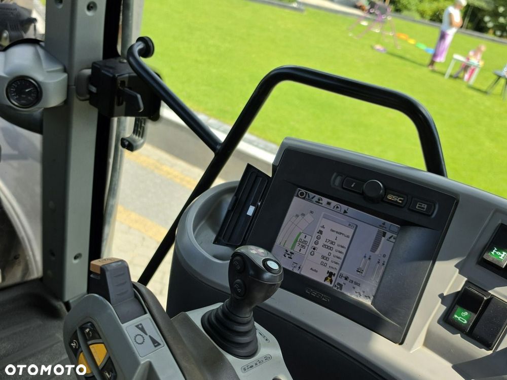 Claas AXION 810 CMATIC - 10