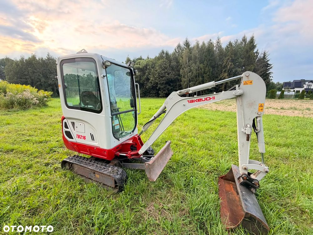 Takeuchi Tb216 - 1