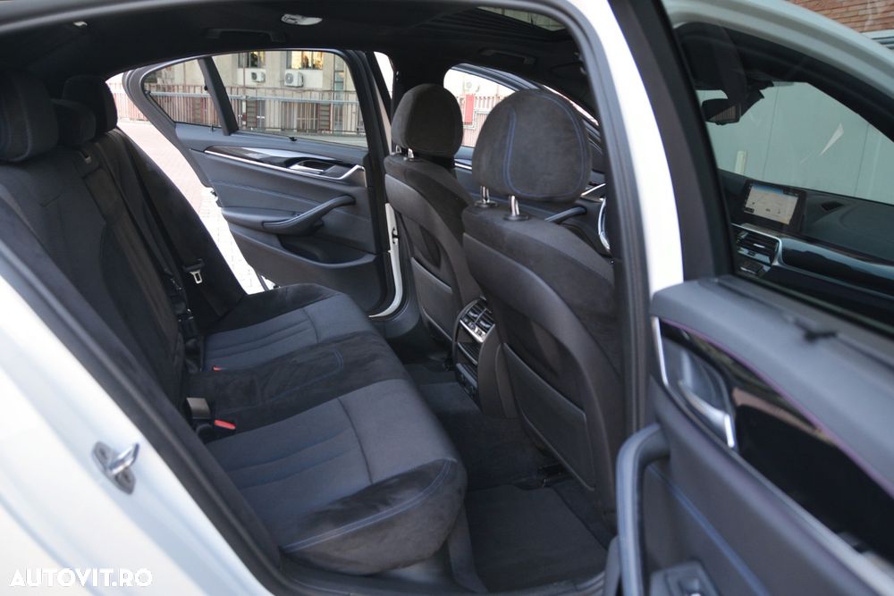 BMW Seria 5 530e Aut. - 23