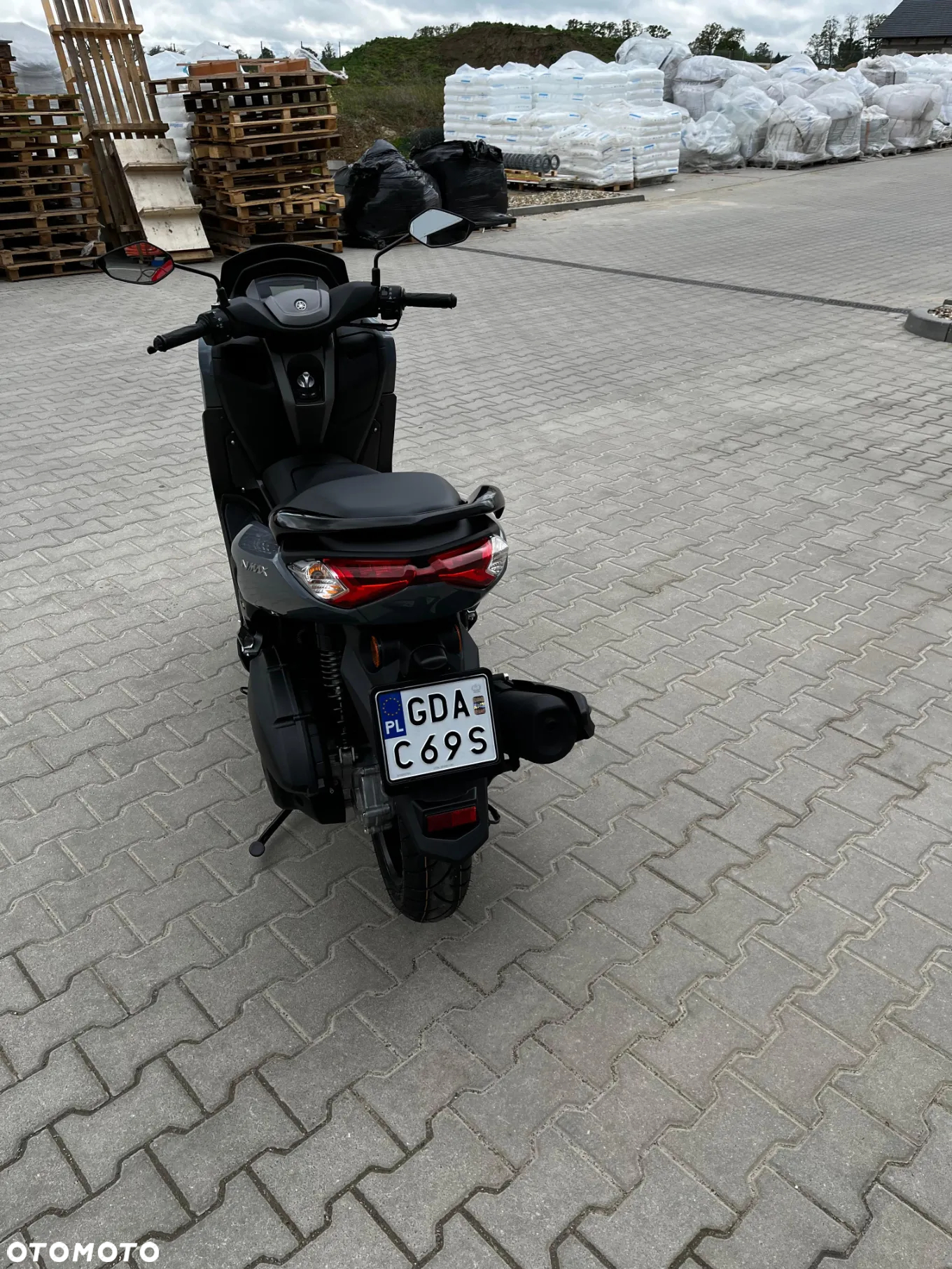 Yamaha NMAX - 6