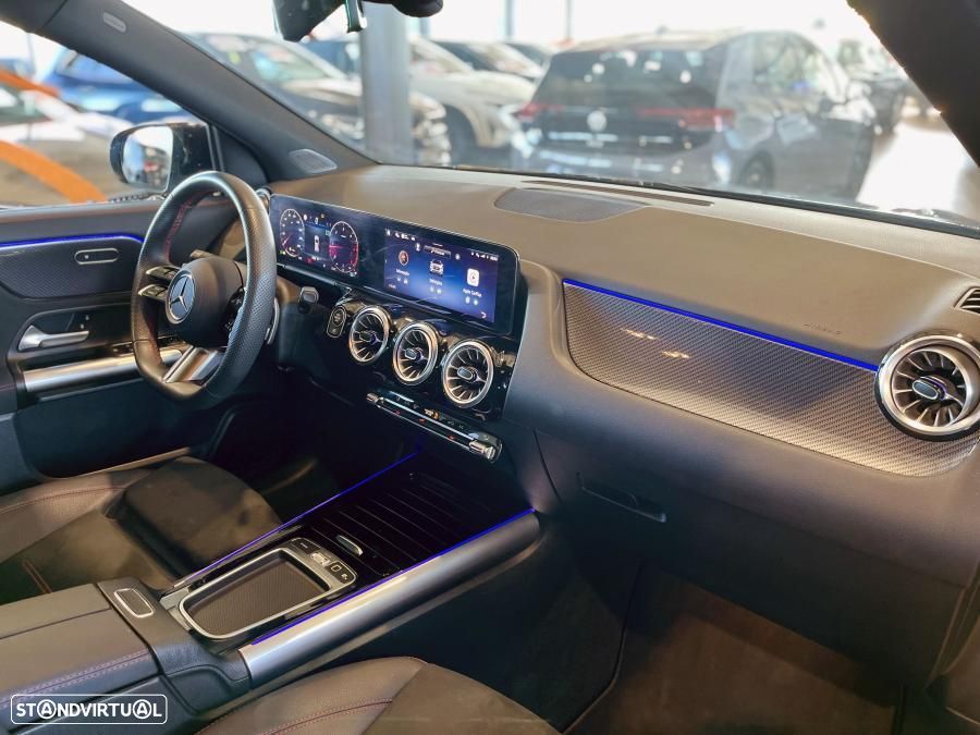 Mercedes-Benz GLA 200 d AMG Line - 39