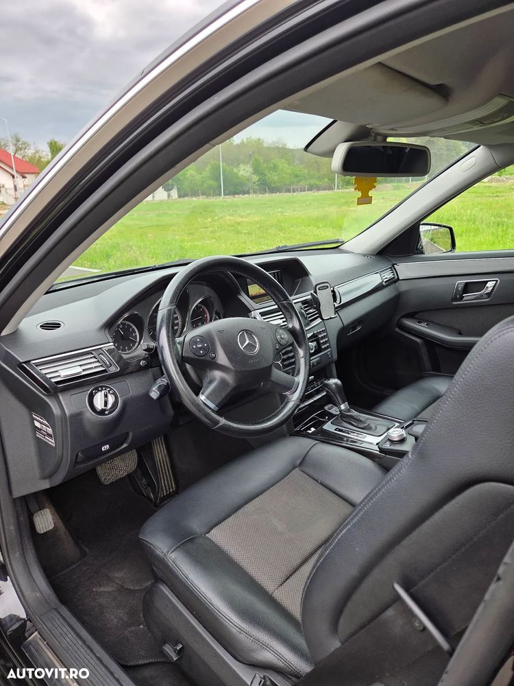 Mercedes-Benz E 220 CDI DPF BlueEFFICIENCY Automatik - 12