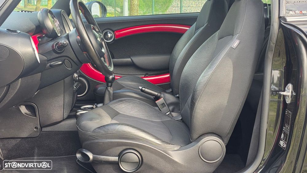 MINI 3 Portas John Cooper Works - 14