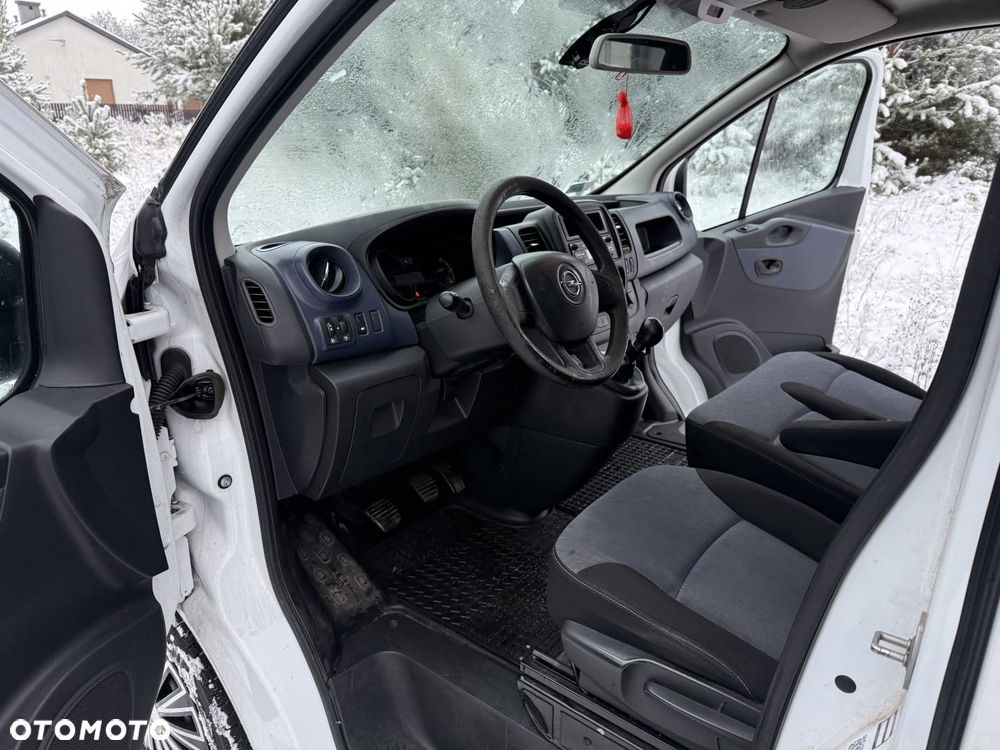 Opel Vivaro - 9