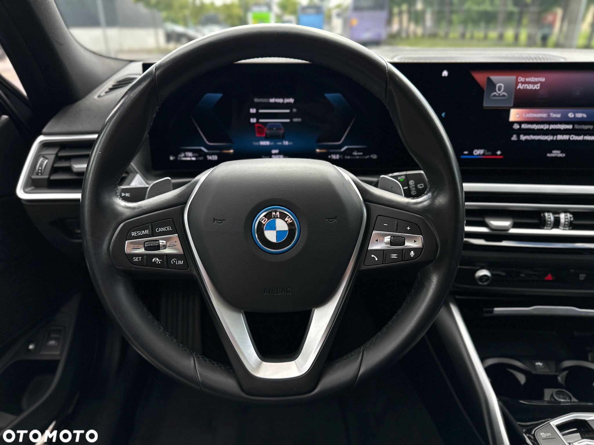 BMW Seria 3 330i Sport - 9