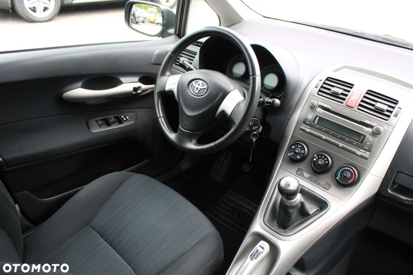 Toyota Auris - 32