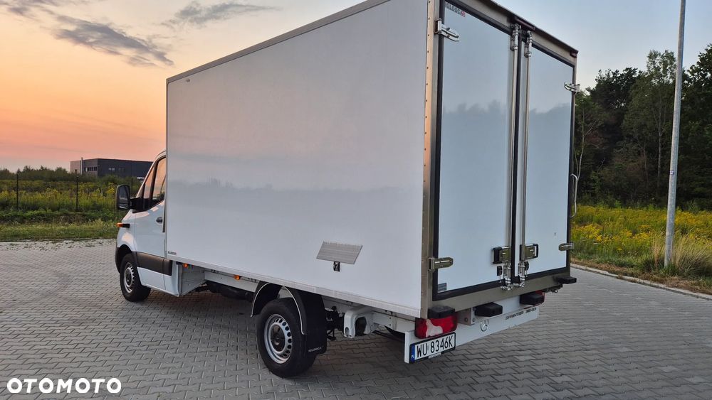 Mercedes-Benz SPRINTER - 3