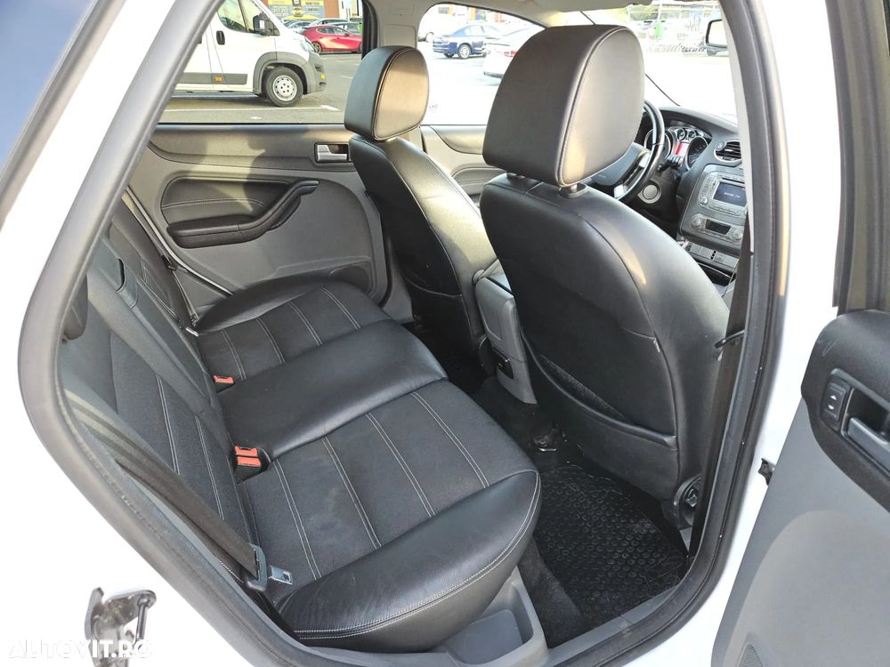 Ford Focus 1.6 TDCi DPF Titanium - 22