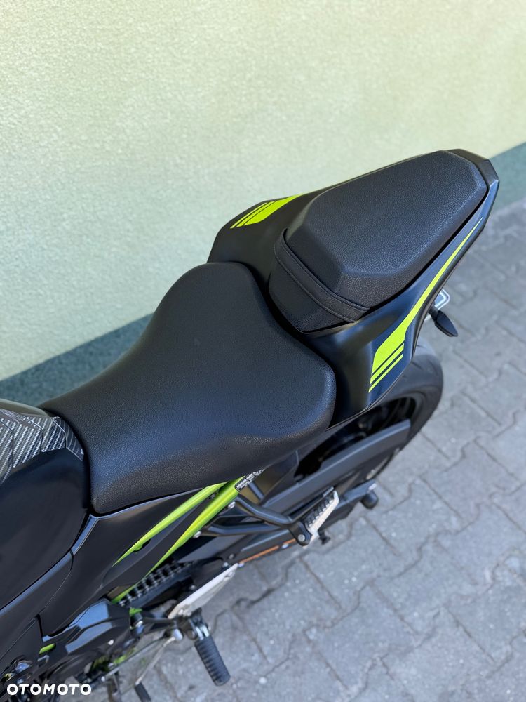Kawasaki Z 900 - 34