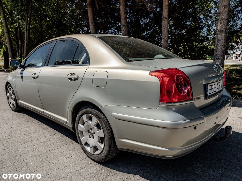 Toyota Avensis 1.8 VVT-i Luna - 6