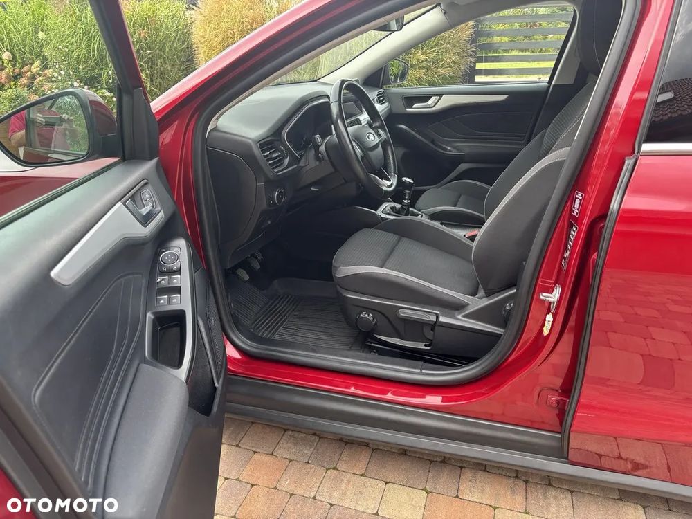 Ford Focus 1.5 EcoBoost Trend Edition Business - 13
