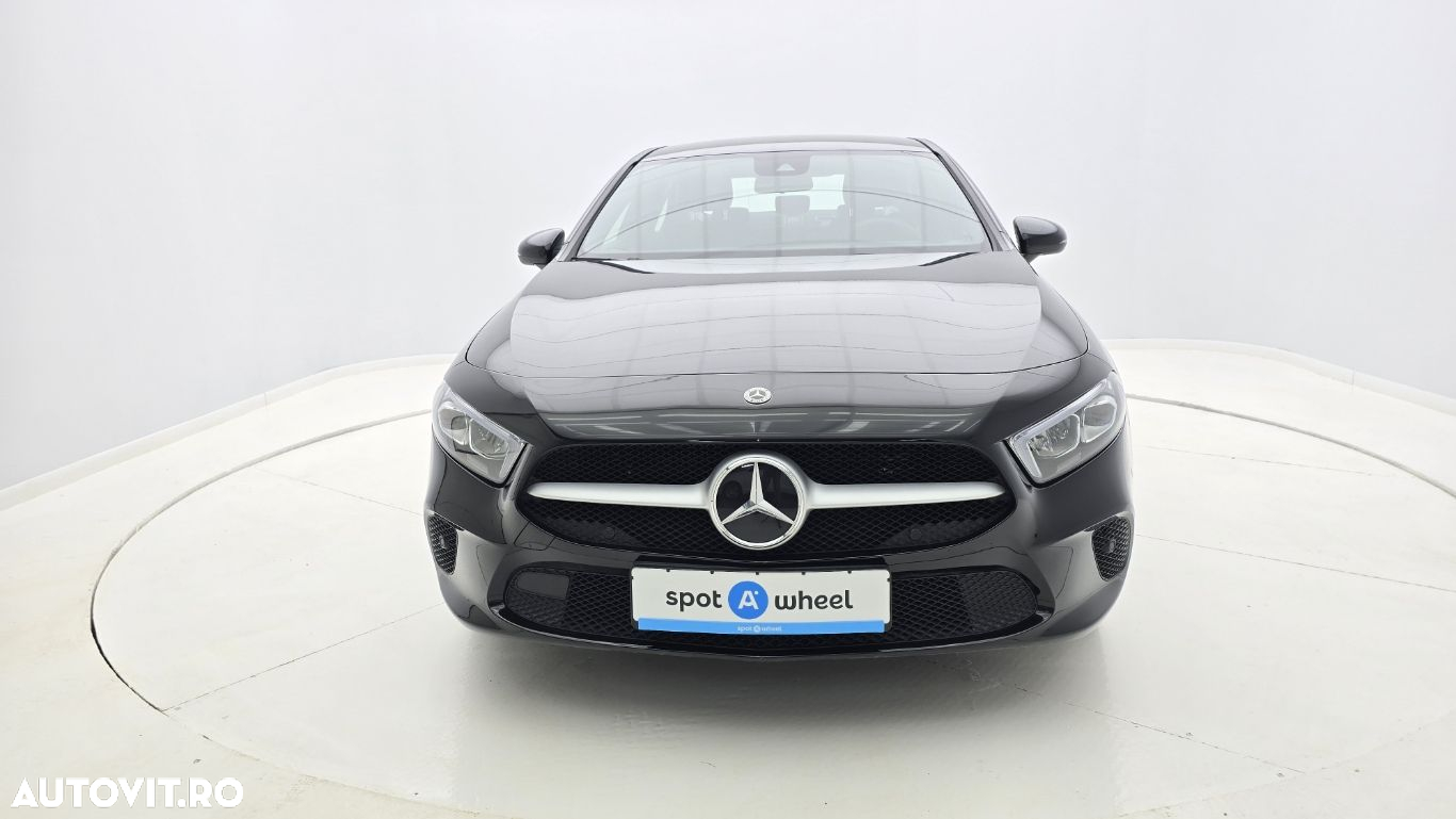 Mercedes-Benz A - 2
