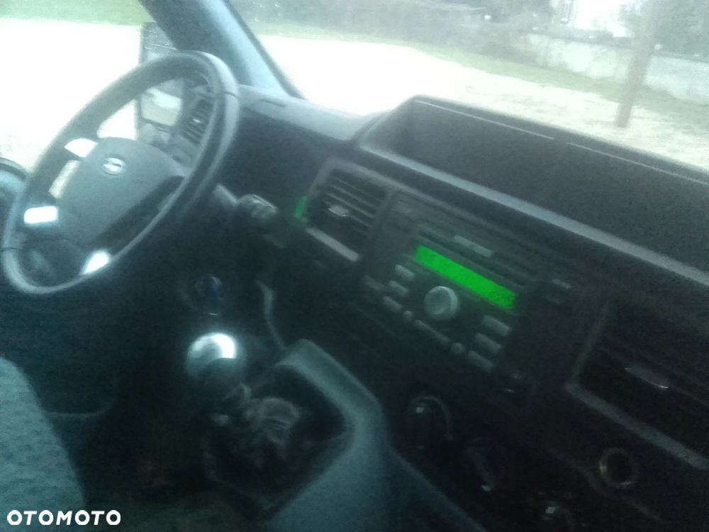 Ford Transit - 13