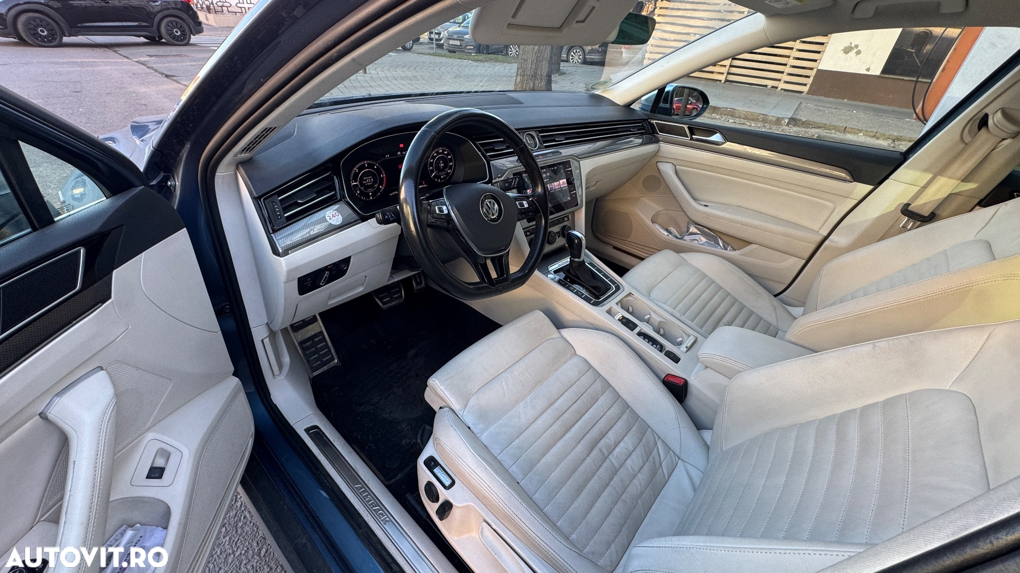 Volkswagen Passat Alltrack 2.0 biTDI 4Mot DSG - 4