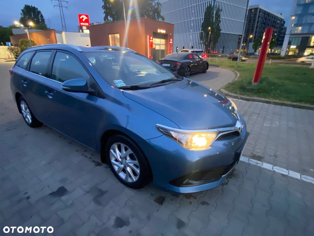 Toyota Auris 1.6 D-4D Comfort - 24