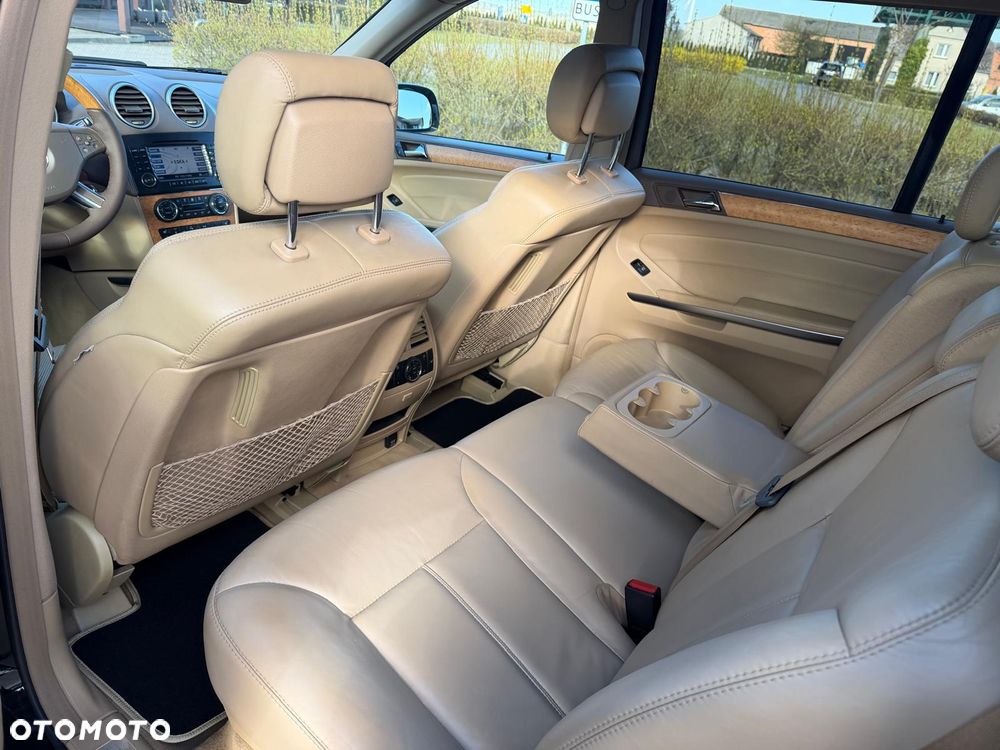 Mercedes-Benz GL 420 CDI - 21