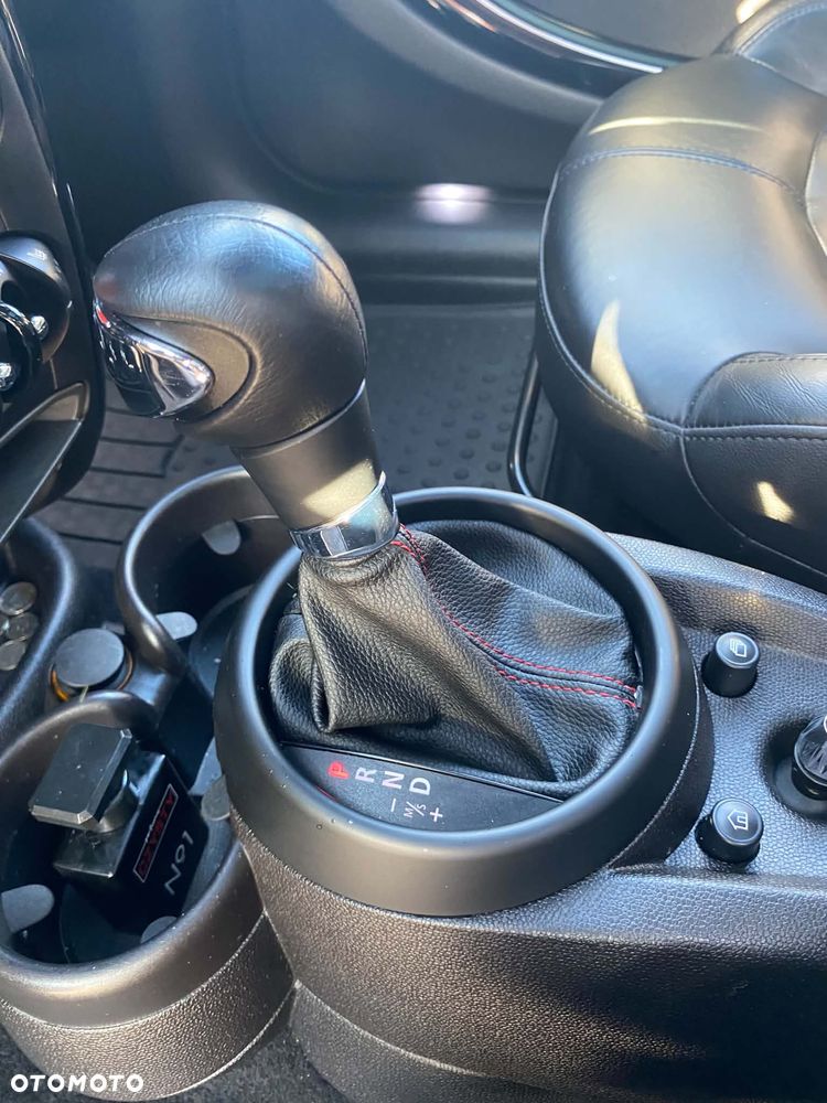 MINI John Cooper Works - 16