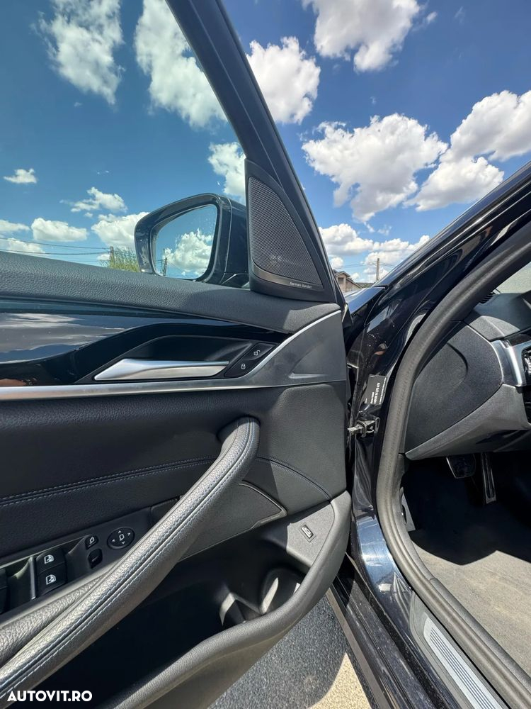 BMW Seria 5 530d xDrive AT MHEV - 8