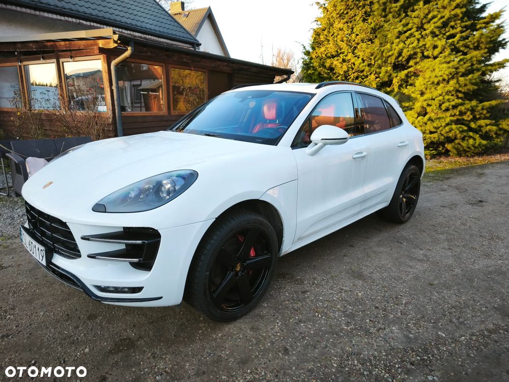 Porsche Macan Turbo PDK - 34