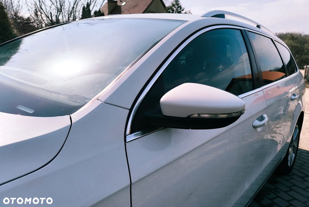 Volkswagen Passat 2.0 TDI 4Motion BlueMotion Technol Comfortline - 4