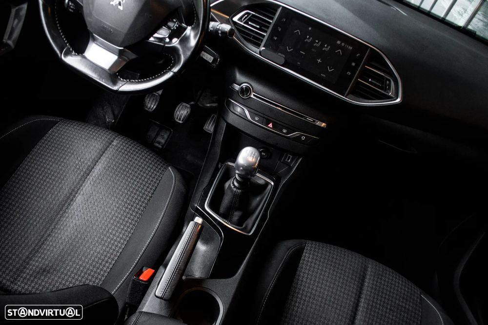 Peugeot 308 SW BlueHDi 130 Stop & Start Active - 27