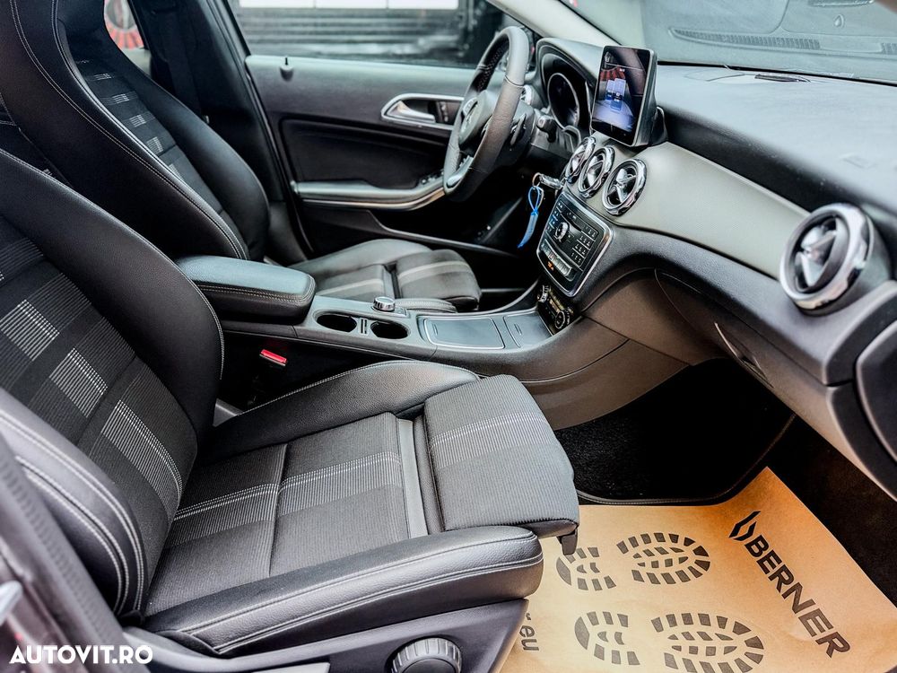 Mercedes-Benz GLA 200 d 4MATIC 7G-DCT Urban - 22