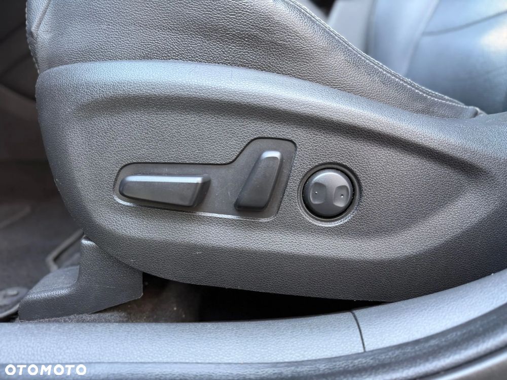 Hyundai Tucson 2.0 CRDI BlueDrive Style 2WD - 13