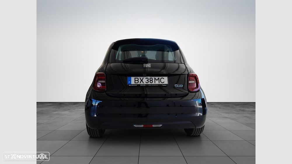 Fiat 500e (RED) - 8