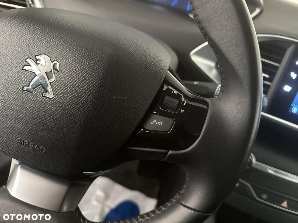 Peugeot 308 - 26