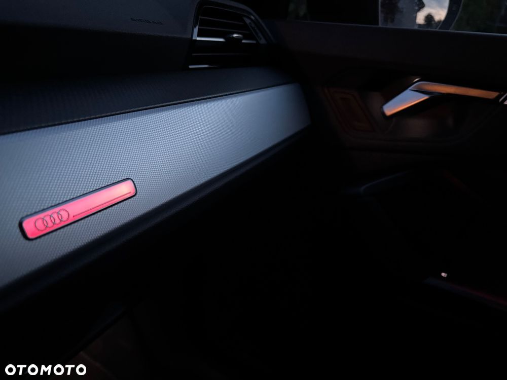 Audi Q3 35 TFSI mHEV S-Line S tronic - 4