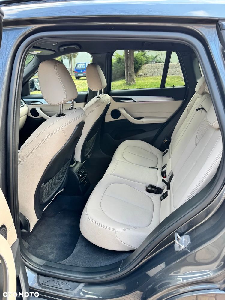 BMW X1 xDrive20i xLine - 7