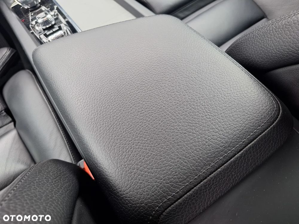 Volvo V60 B4 D Inscription - 32