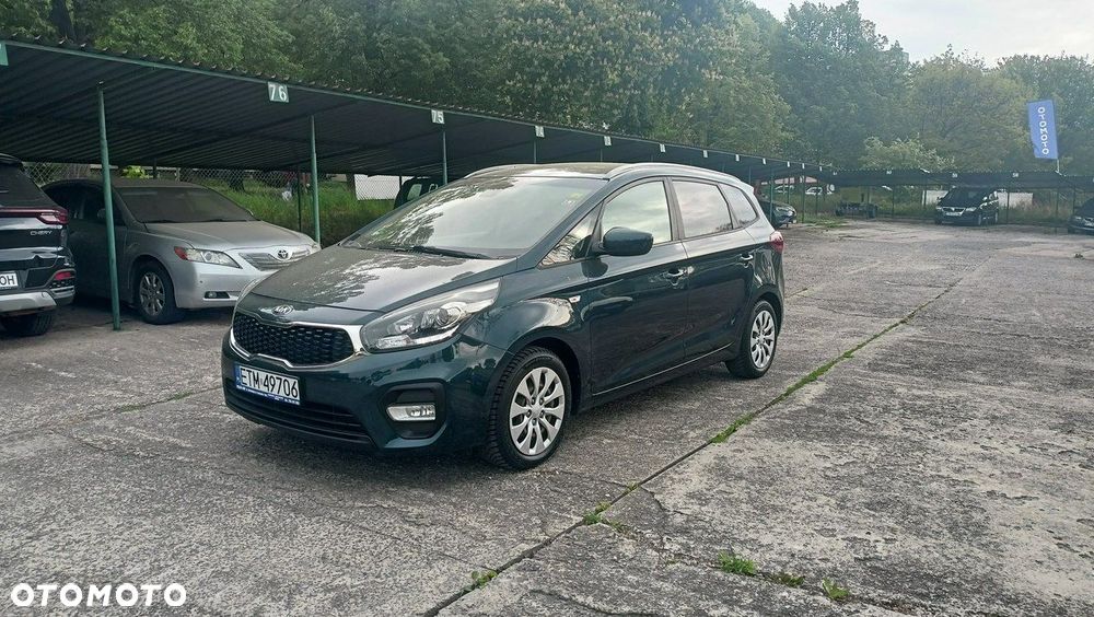 Kia Carens 1.7 CRDi L 7os - 14