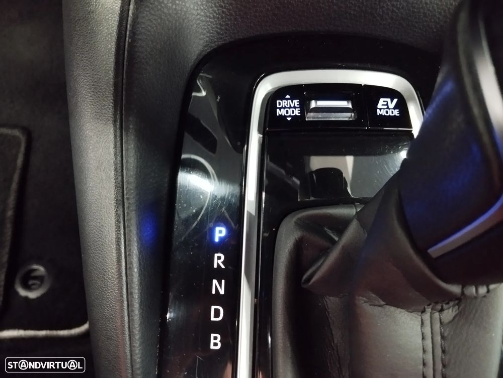 Toyota Corolla Touring Sports 1.8 Hybrid Comfort - 31