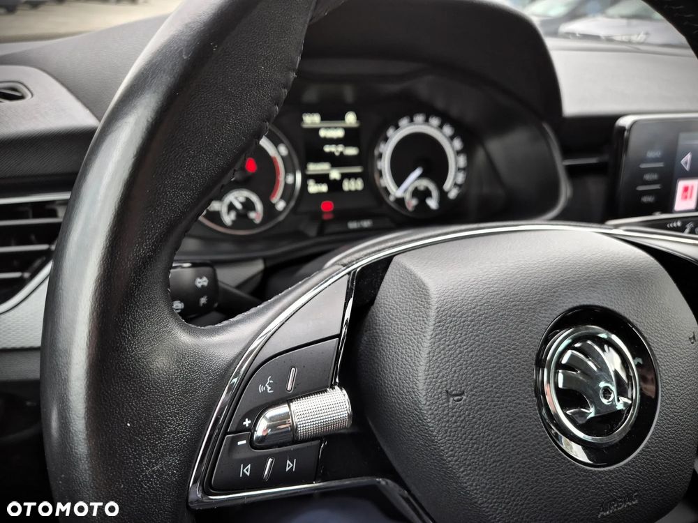 Skoda Kamiq 1.0 TSI Ambition - 25