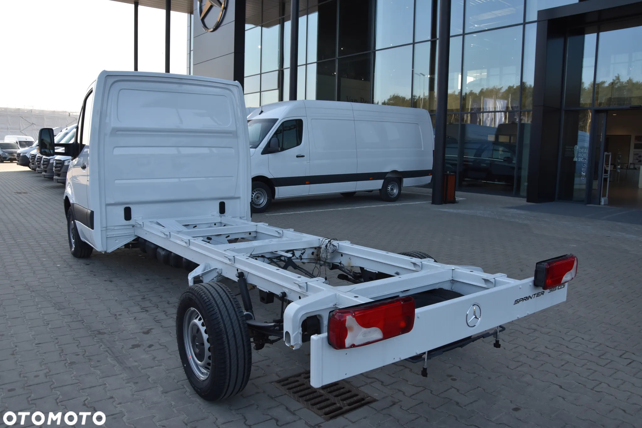 Mercedes-Benz Sprinter - 5