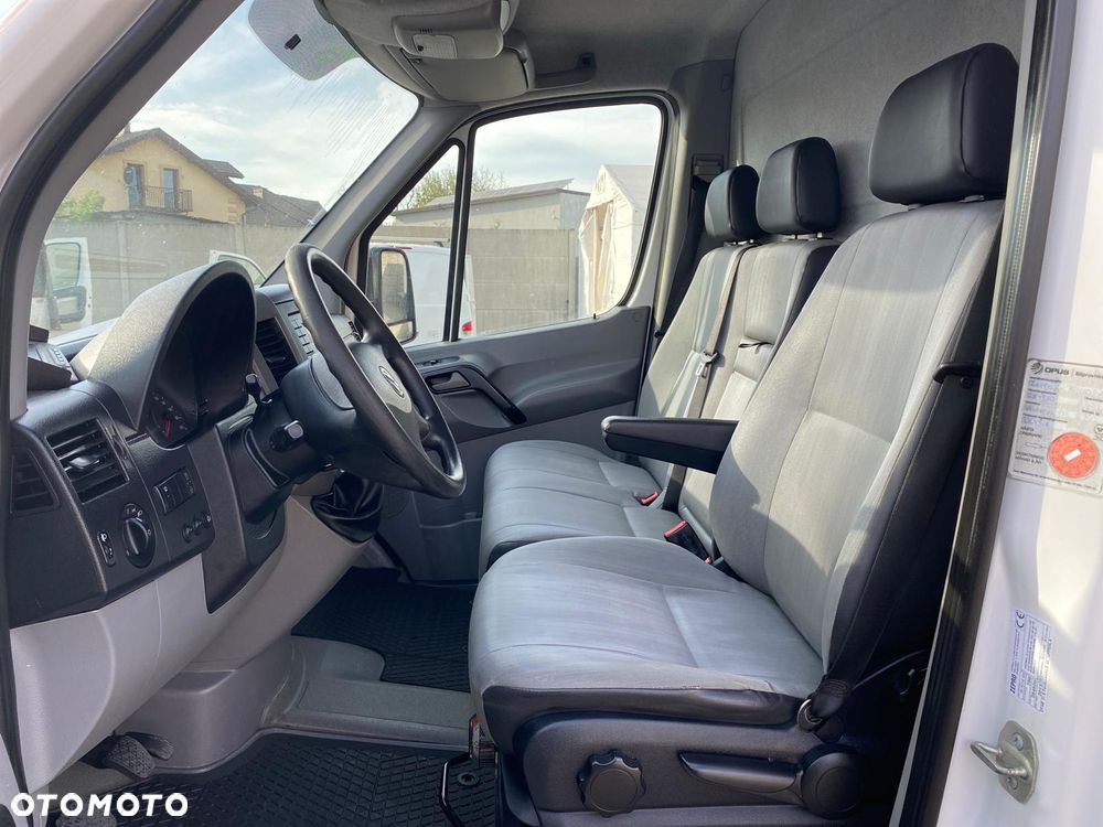 Volkswagen CRAFTER - 9