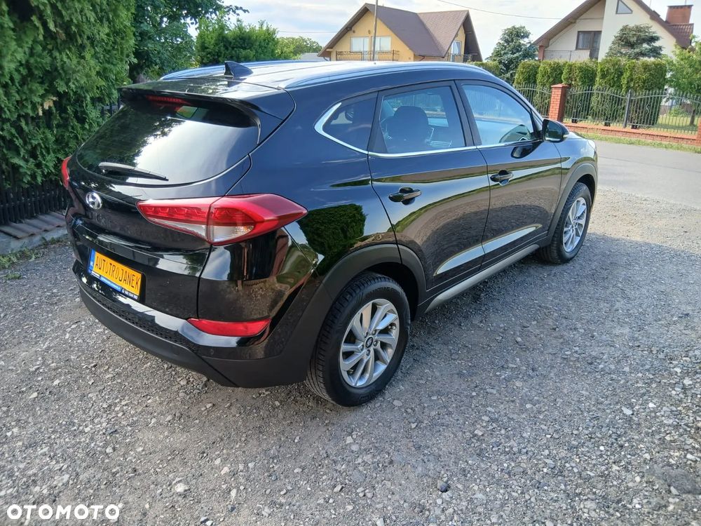 Hyundai Tucson blue 1.7 CRDi 2WD Classic - 13