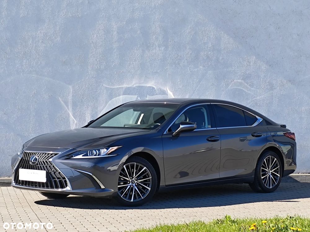 Lexus ES 300h Business Edition - 2
