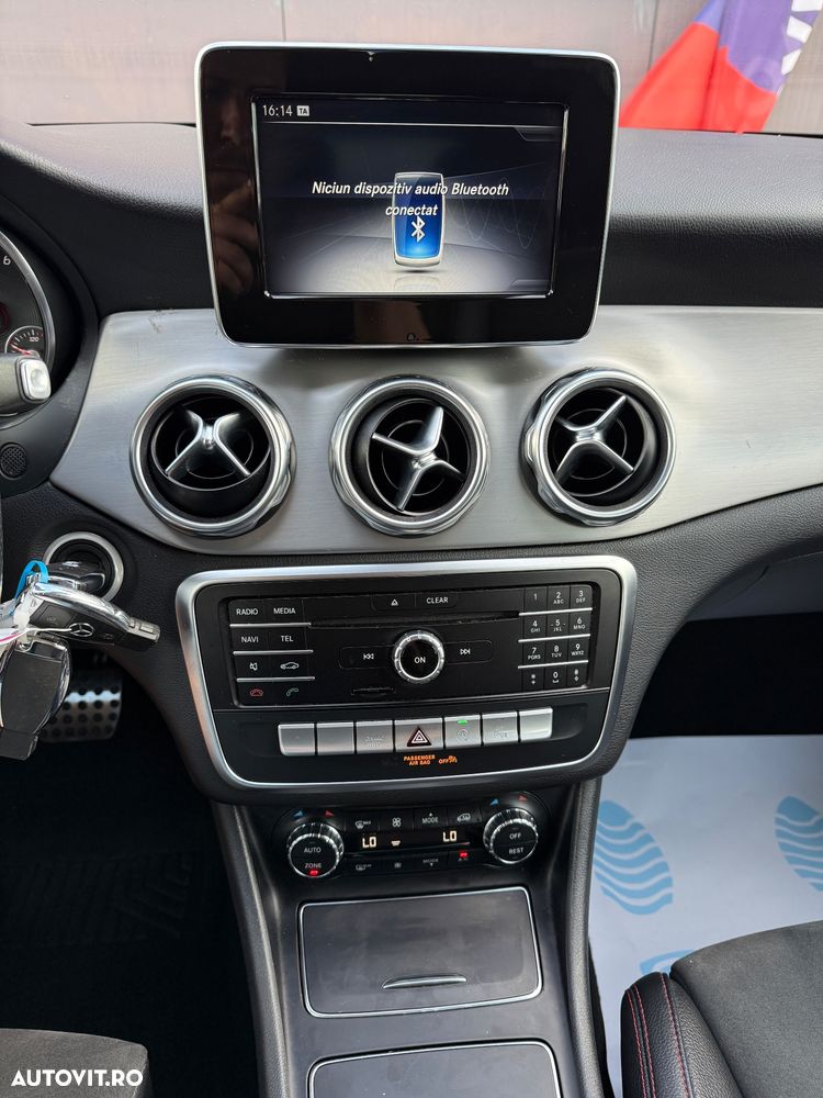Mercedes-Benz GLA 200 7G-DCT AMG Line - 33