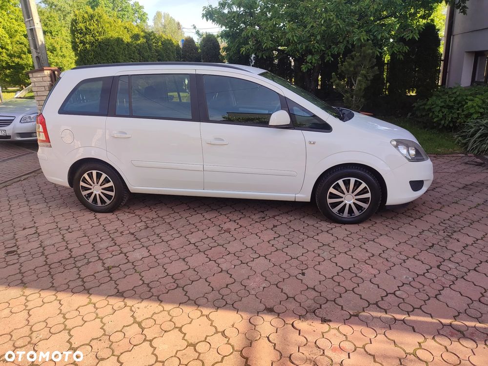 Opel Zafira 1.6 Cosmo - 30