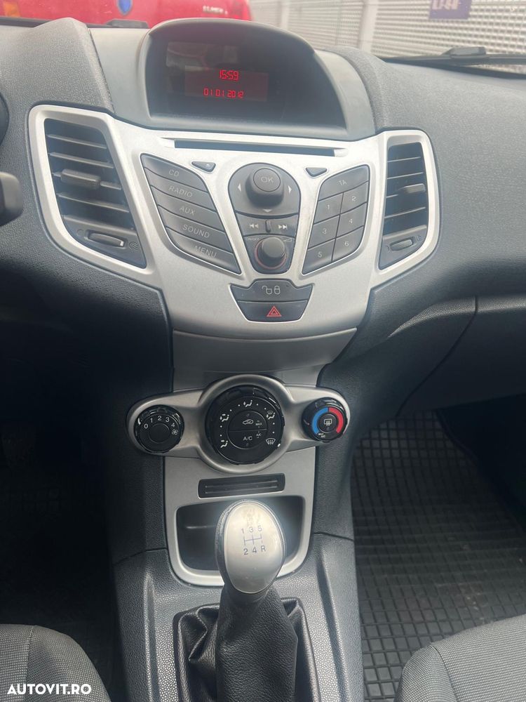 Ford Fiesta - 6
