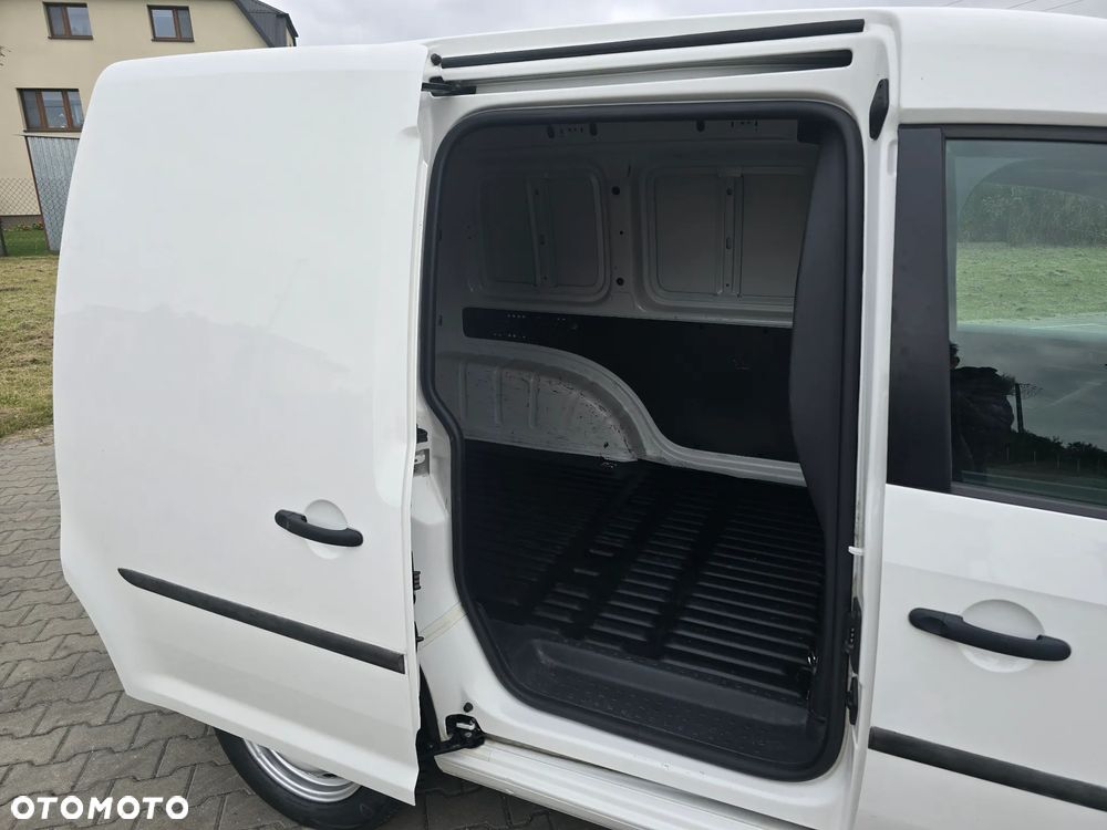 Volkswagen Caddy - 9
